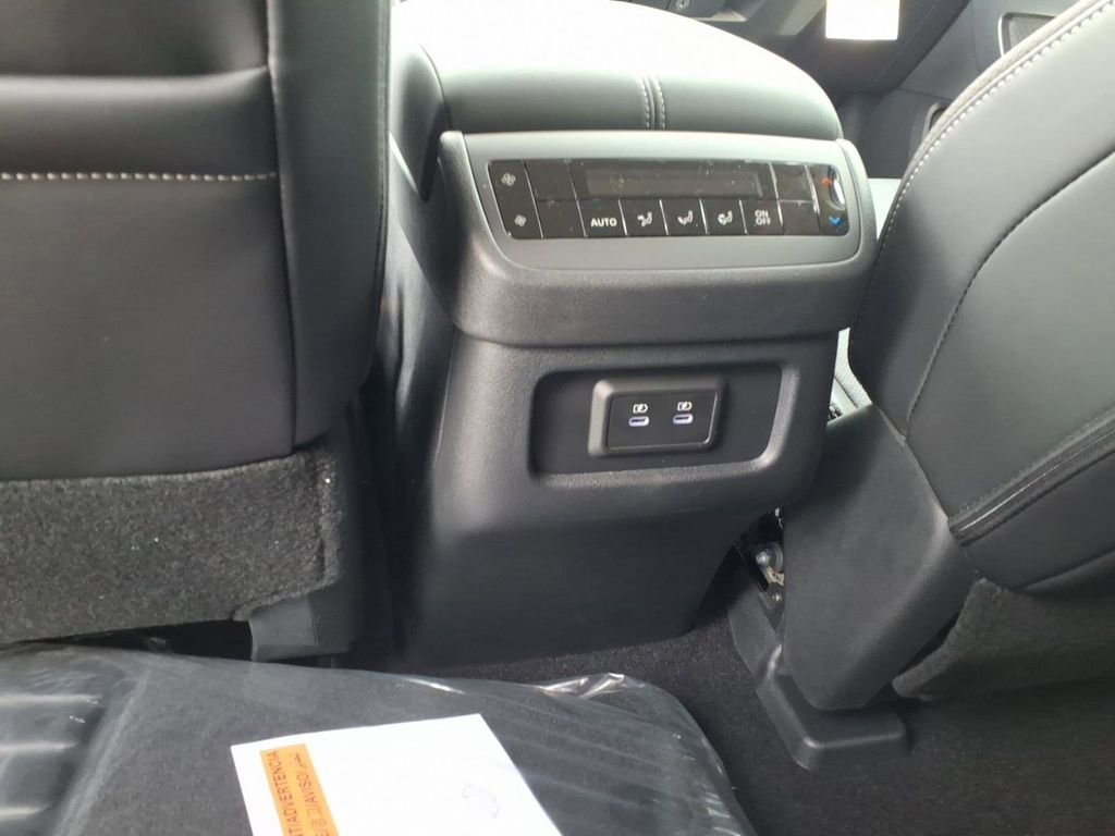 New 2026 Nissan Pathfinder SL image 28