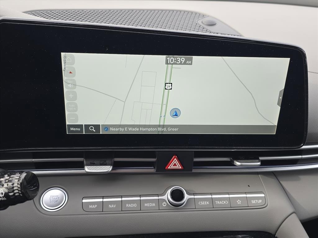 Used 2025 Hyundai Elantra SEL image 19