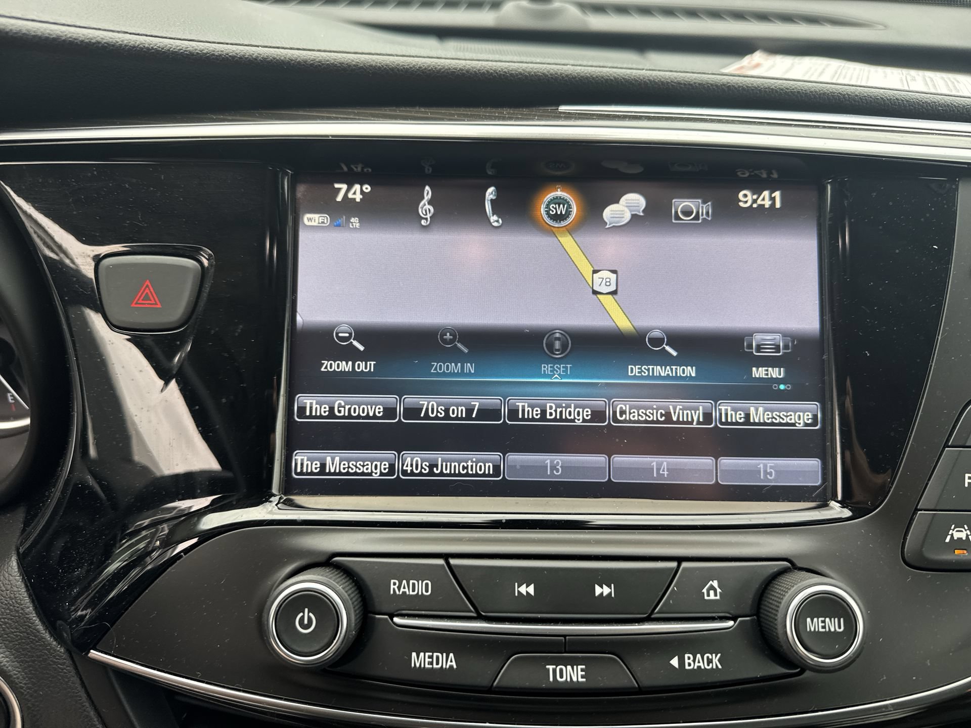 Certified 2019 Buick Envision Premium w/ Driver Confidence Package AWD/4WD image 14