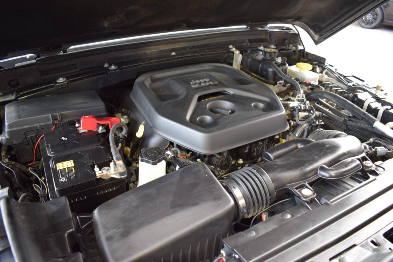 Used 2019 Jeep Wrangler Unlimited Sport S AWD/4WD image 35