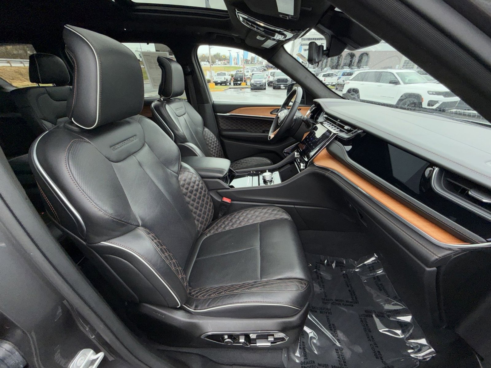 Used 2023 Jeep Grand Cherokee L Summit image 28