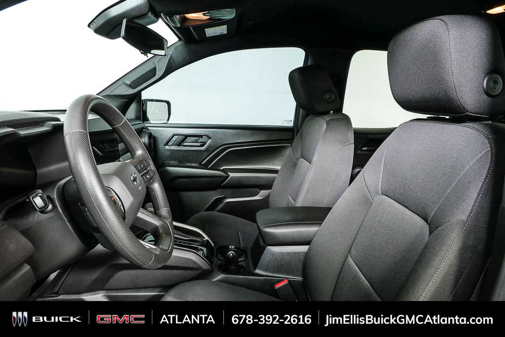 Used 2024 Chevrolet Colorado Trail Boss w/ Technology Package image 5