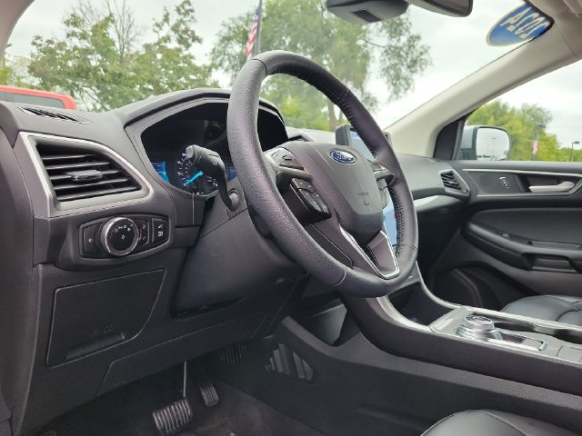 Certified 2024 Ford Edge SEL w/ Convenience Package AWD/4WD image 10