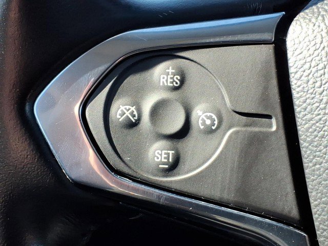 Used 2018 Chevrolet Traverse LT image 21