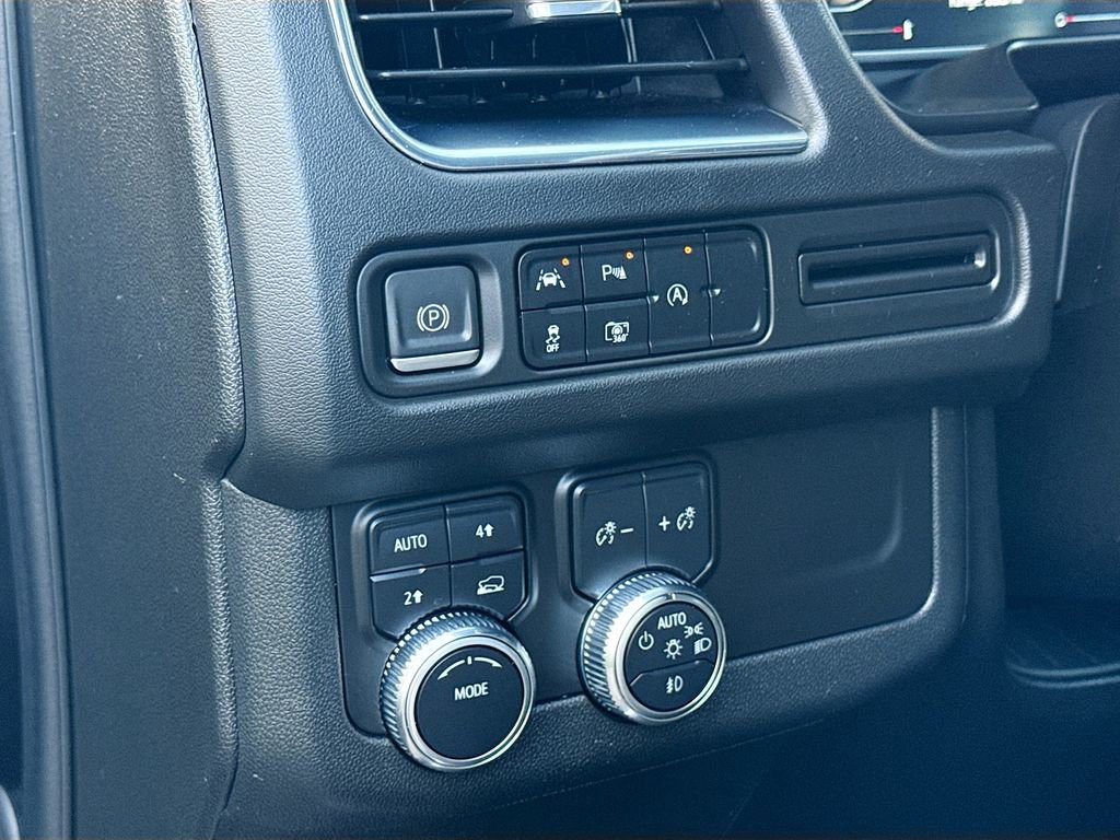 Used 2023 GMC Yukon SLT image 10