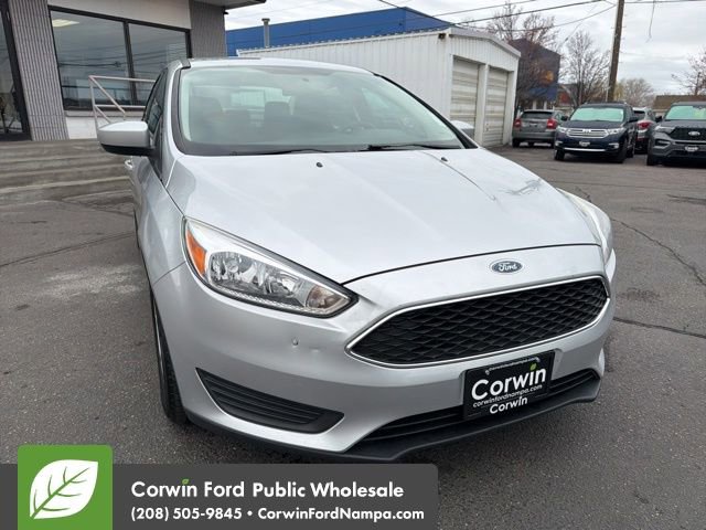 Used 2018 Ford Focus SE image 3