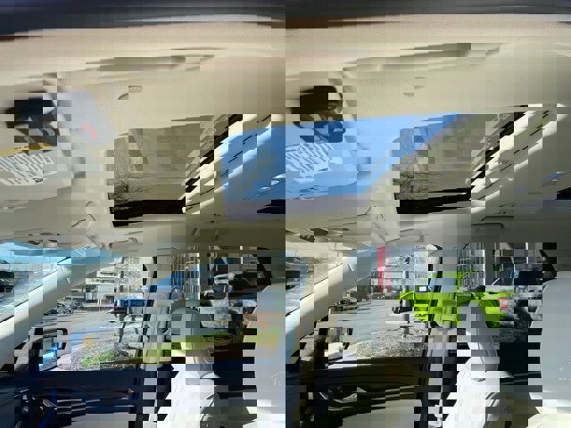 Used 2022 Buick Enclave Avenir image 9