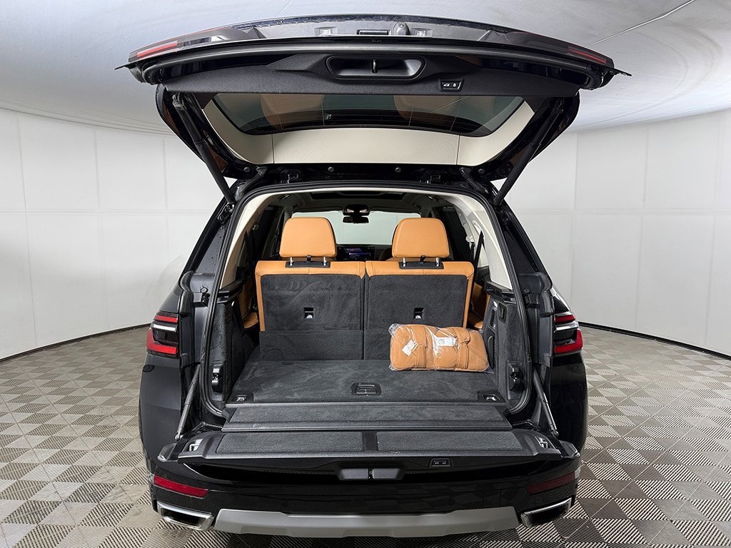 Used 2023 BMW X7 xDrive40i w/ Premium Package image 20