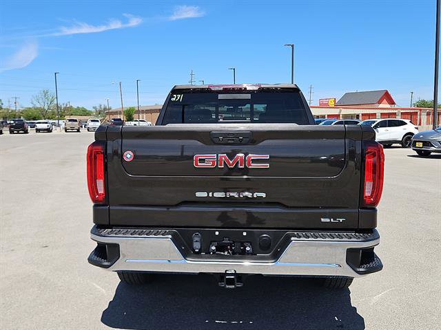 Used 2022 GMC Sierra 1500 SLT image 4