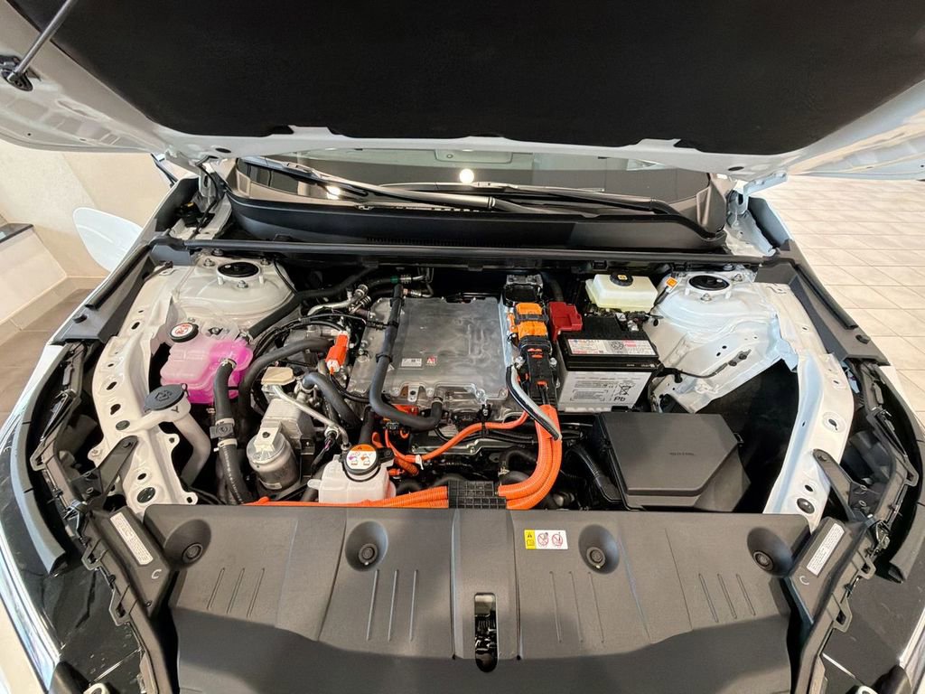 New 2026 Toyota C-HR AWD/4WD image 31