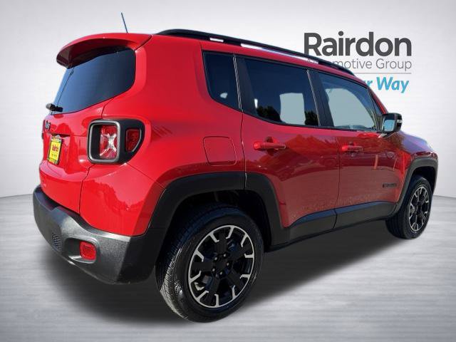 Used 2023 Jeep Renegade Latitude AWD/4WD image 7