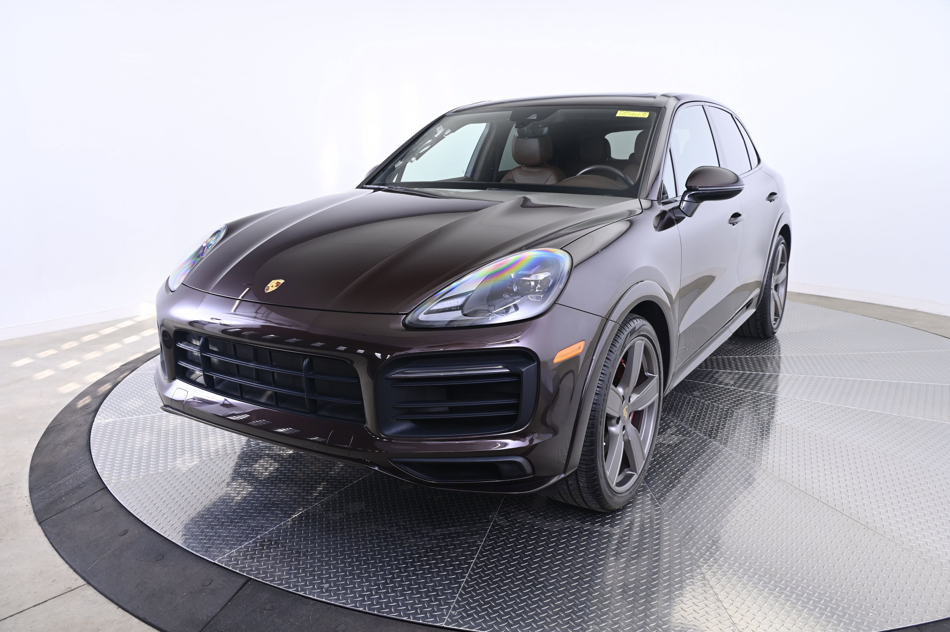 Used 2022 Porsche Cayenne GTS image 1