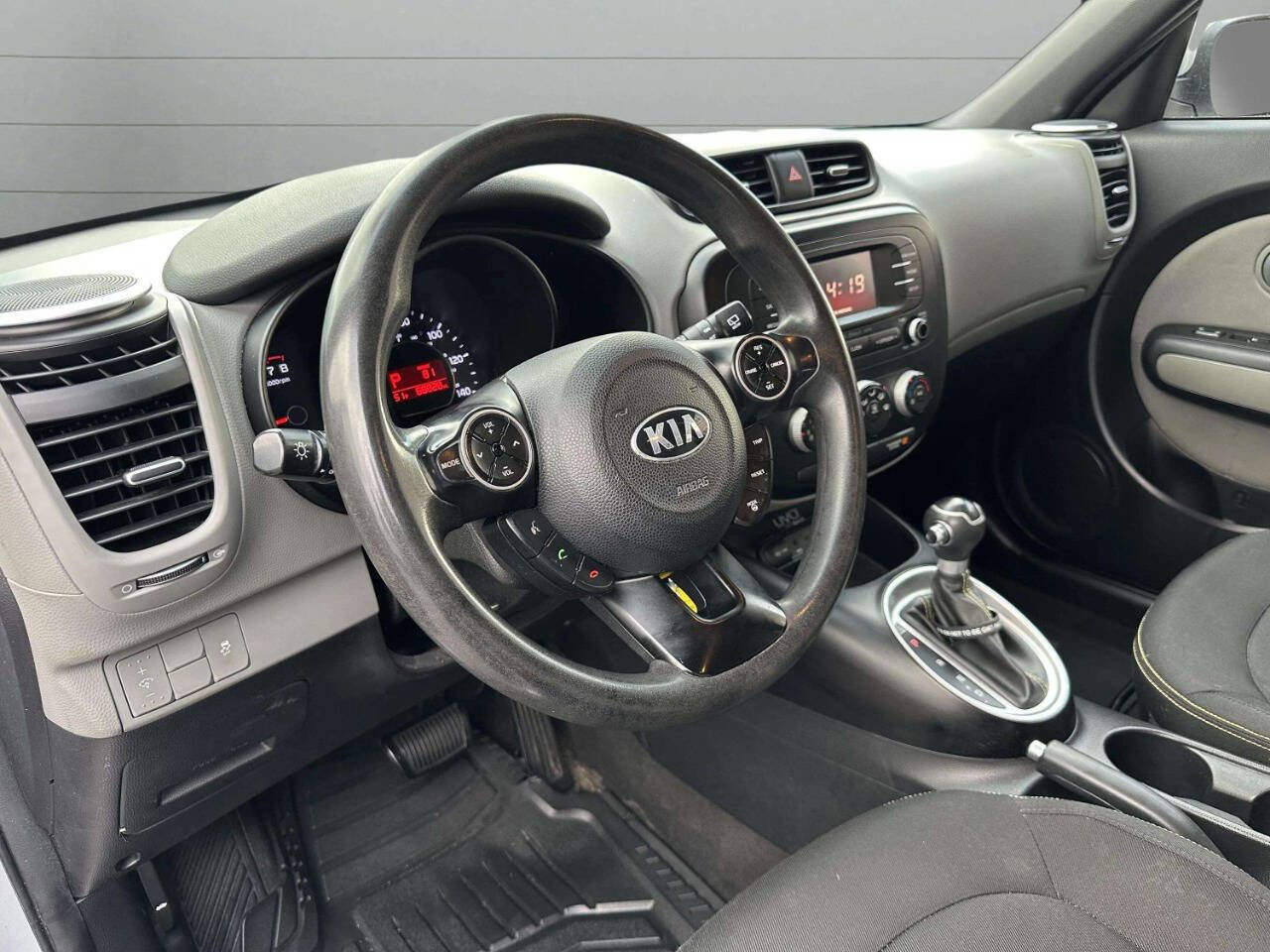 Used 2014 Kia Soul + w/ UVO w/Eservices Package image 10