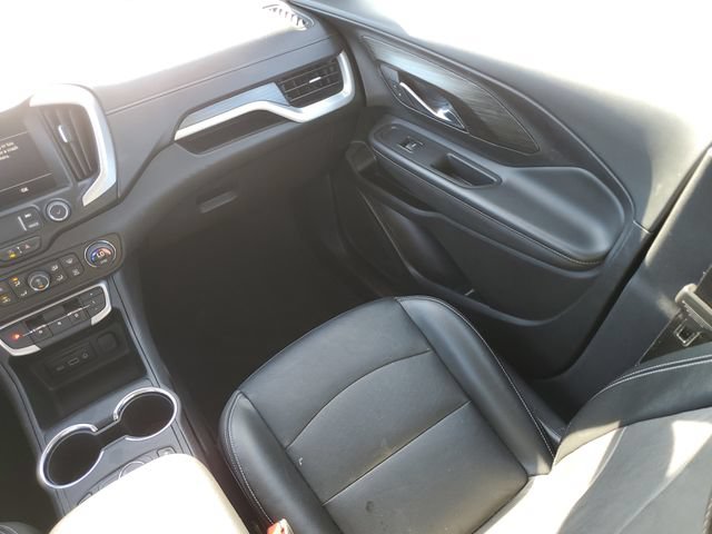 Used 2024 GMC Terrain SLT FWD image 16