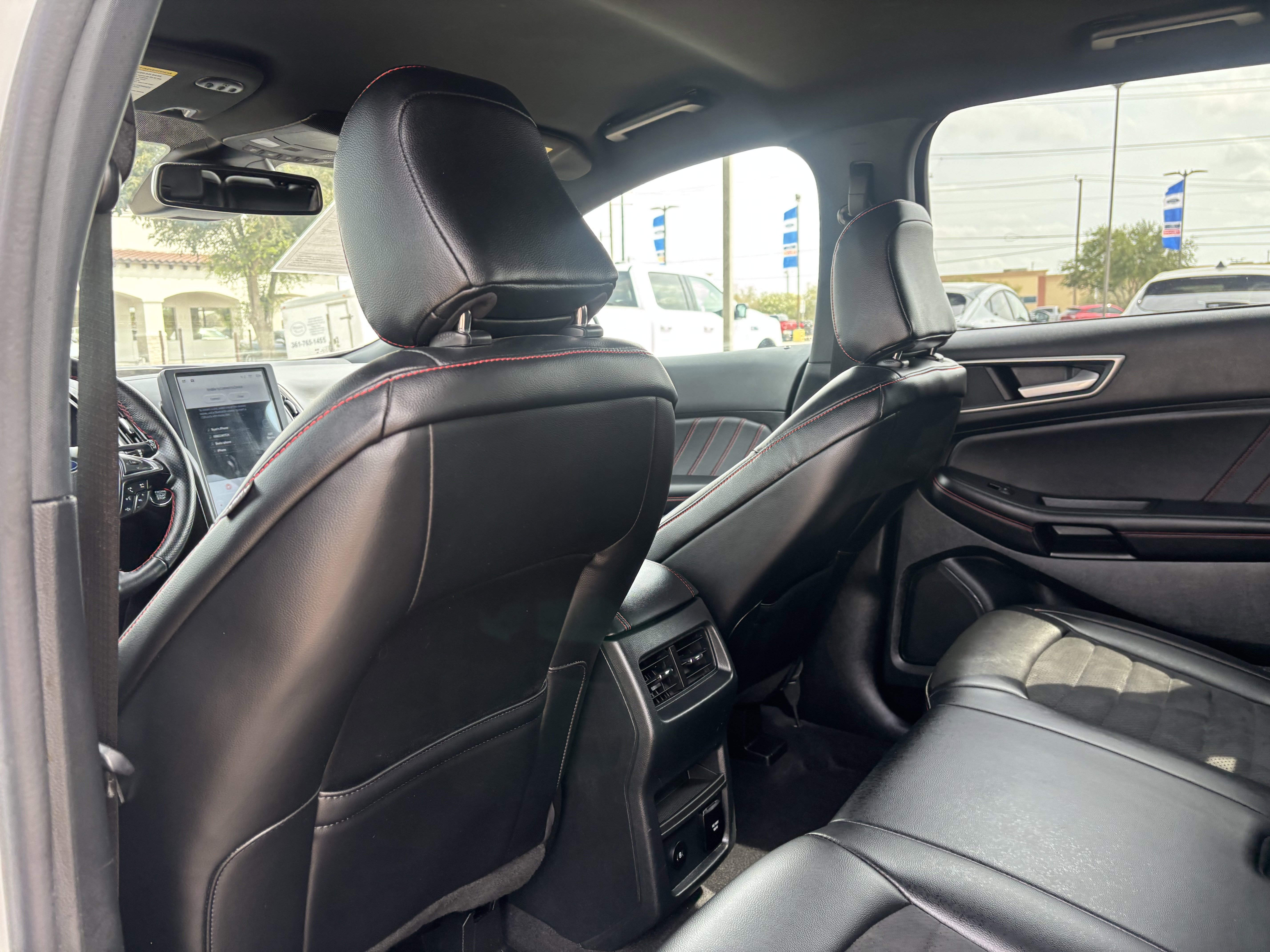 Certified 2024 Ford Edge ST-Line image 17