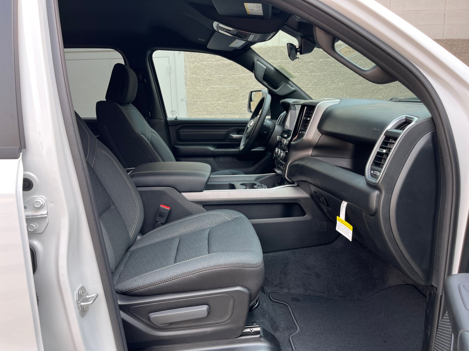 New 2026 RAM 1500 Express AWD/4WD image 28