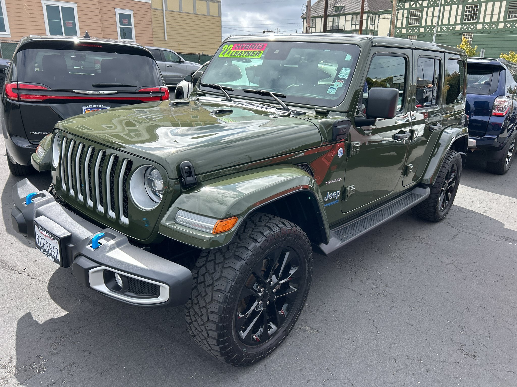 Used 2022 Jeep Wrangler Unlimited Sahara w/ Safety Group AWD/4WD image 1