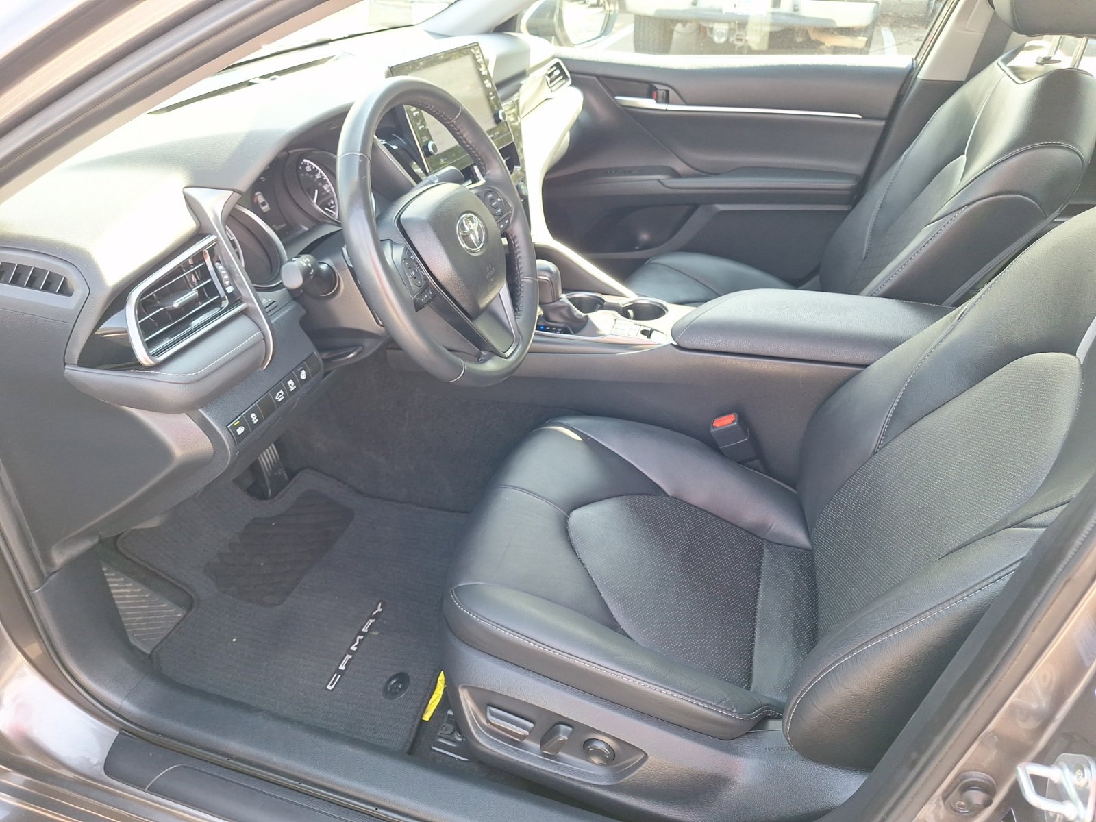 Used 2024 Toyota Camry XSE w/ Cold Weather Package FWD image 14