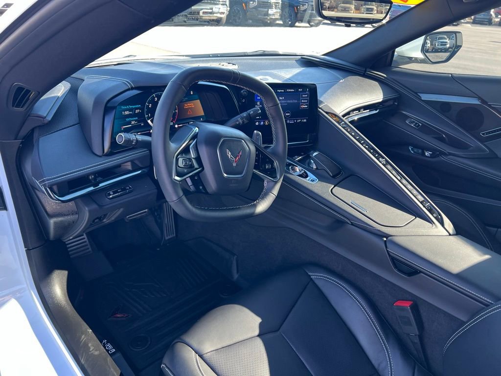 Used 2023 Chevrolet Corvette Stingray Preferred Cpe w/ Stealth Interior Trim Package image 17