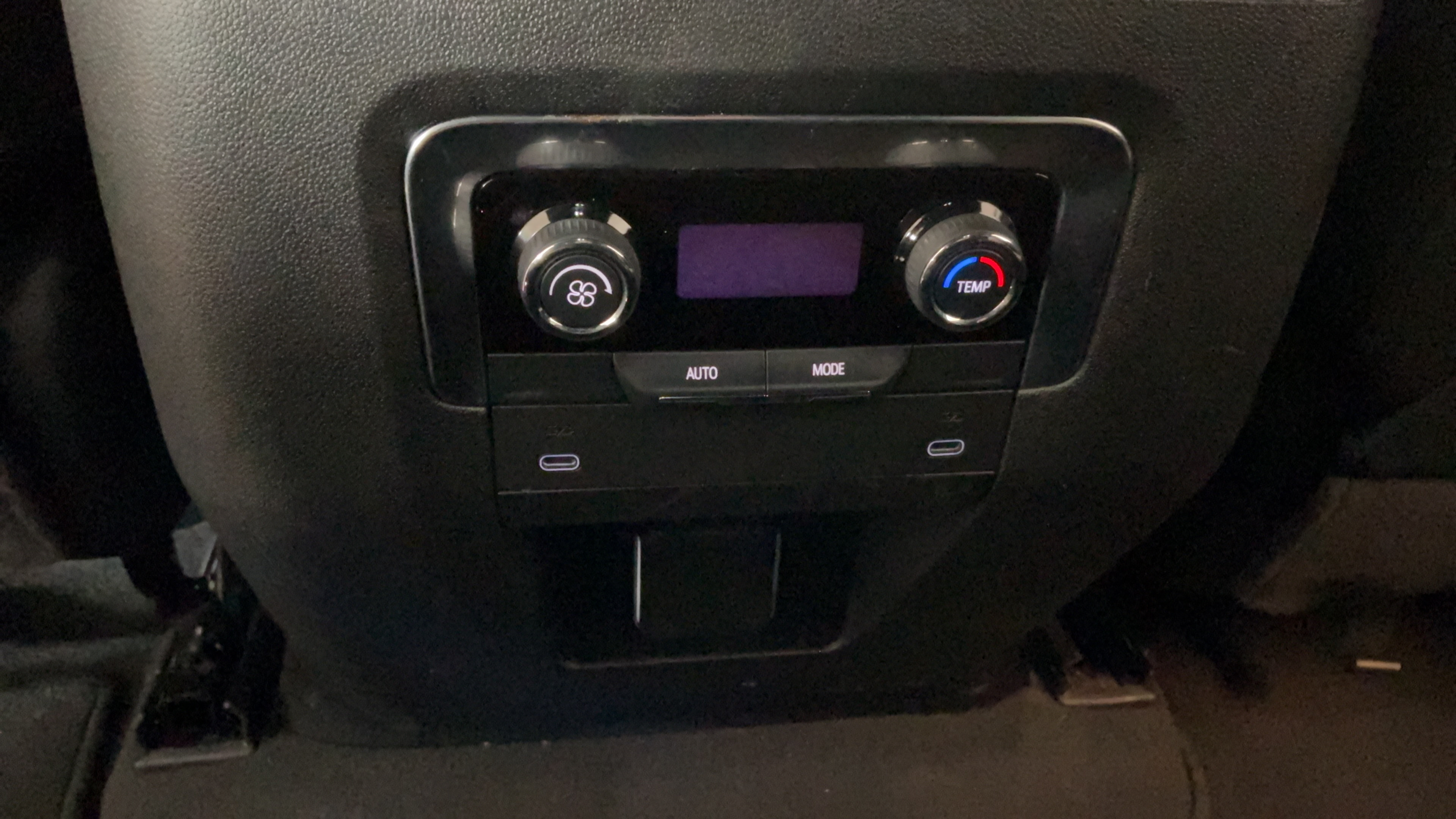 Used 2025 Chevrolet Suburban LT AWD/4WD image 30