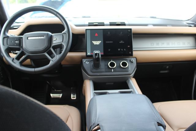Used 2026 Land Rover Defender 130 V8 AWD/4WD image 27