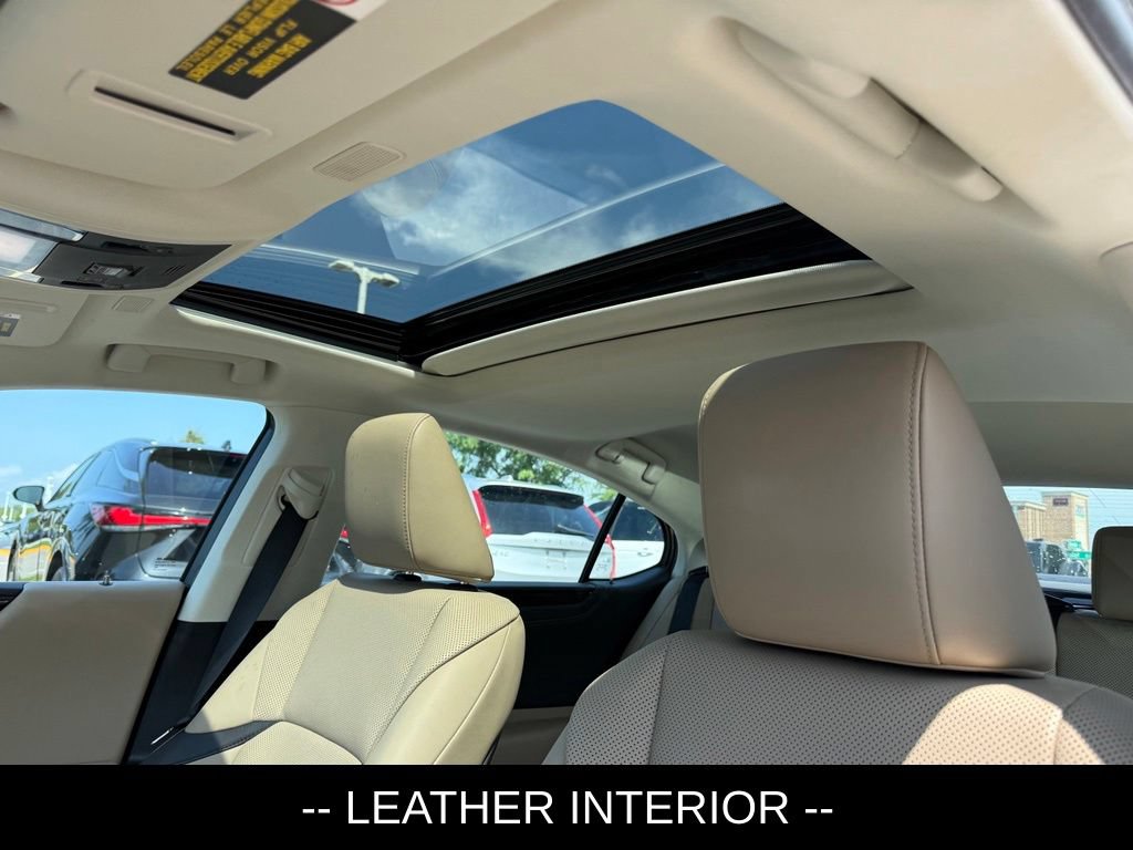 Used 2021 Lexus ES 350 w/ Premium Package FWD image 7