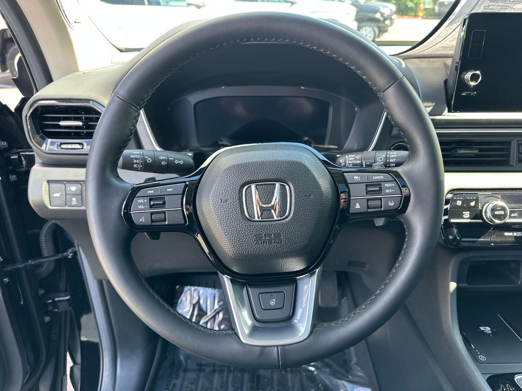 Used 2025 Honda Pilot Elite image 20