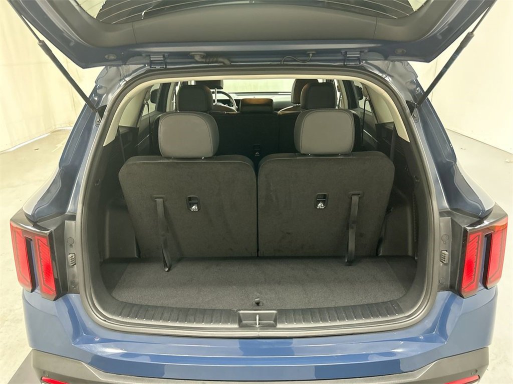 Certified 2025 Kia Sorento S image 23