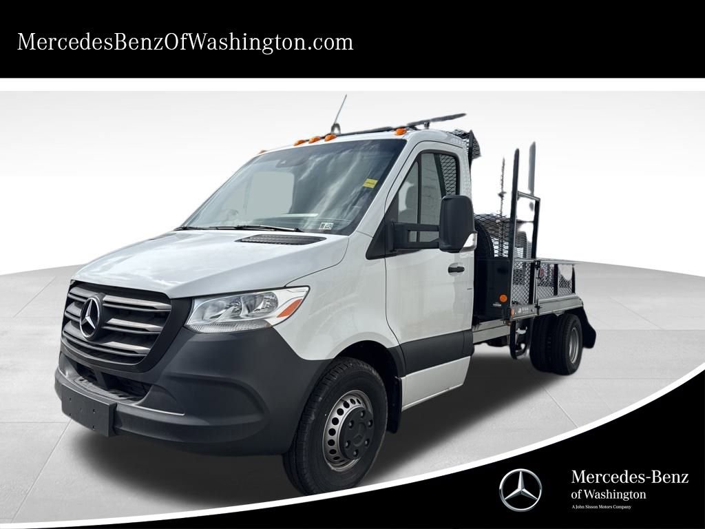 Used 2023 Mercedes-Benz Sprinter 4500 image 1
