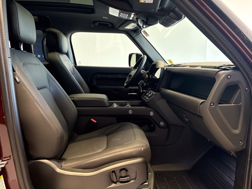 New 2026 Land Rover Defender 90 X-Dynamic SE AWD/4WD image 55