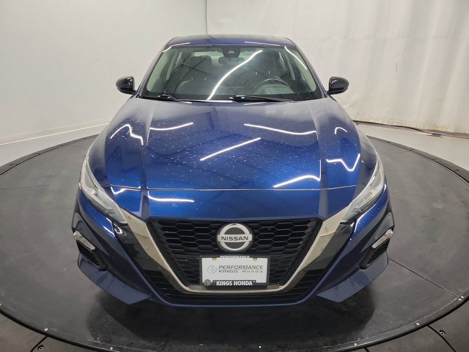 Used 2020 Nissan Altima 2.5 SR w/ Premium Package image 2