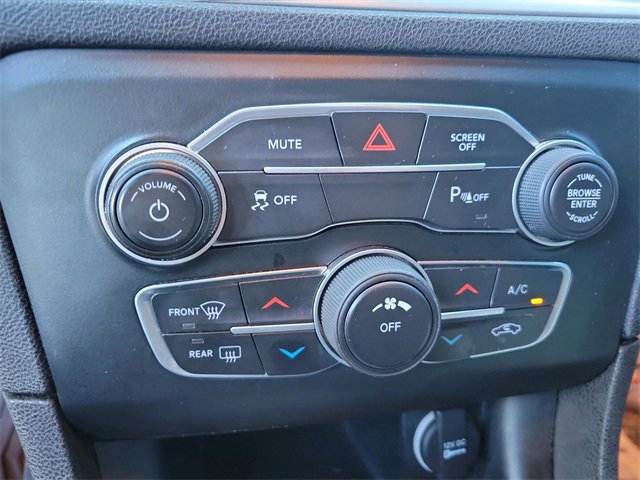 Used 2022 Dodge Charger SXT image 24
