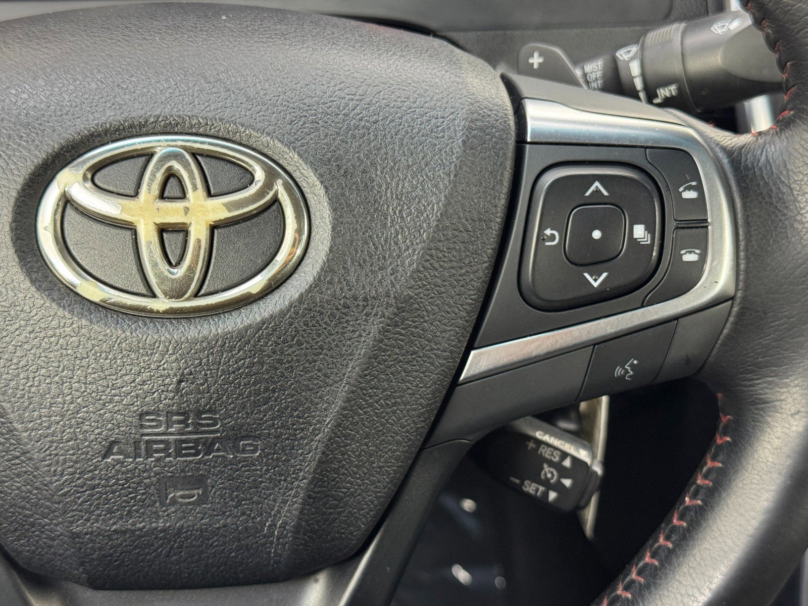 Used 2016 Toyota Camry SE image 20