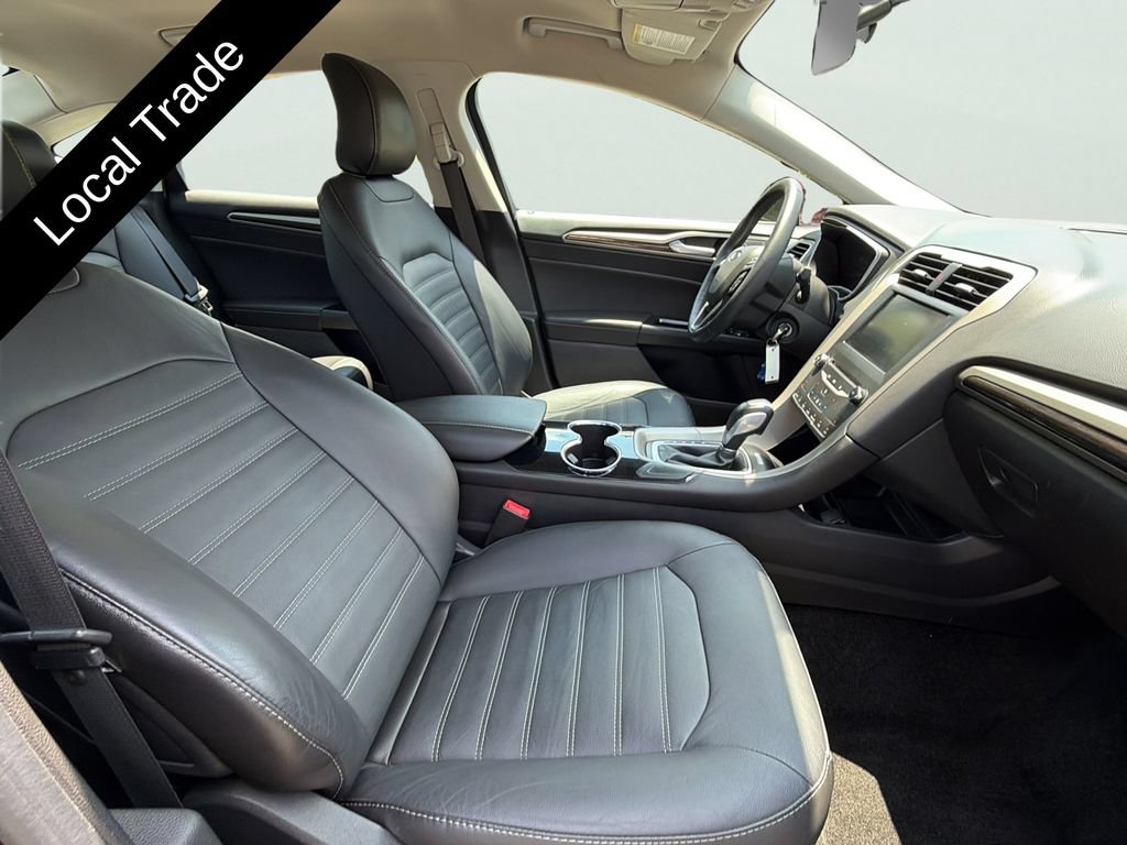 Used 2015 Ford Fusion SE w/ Equipment Group 202A FWD image 19