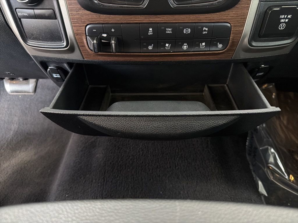 Used 2015 RAM 2500 Laramie w/ Convenience Group image 26