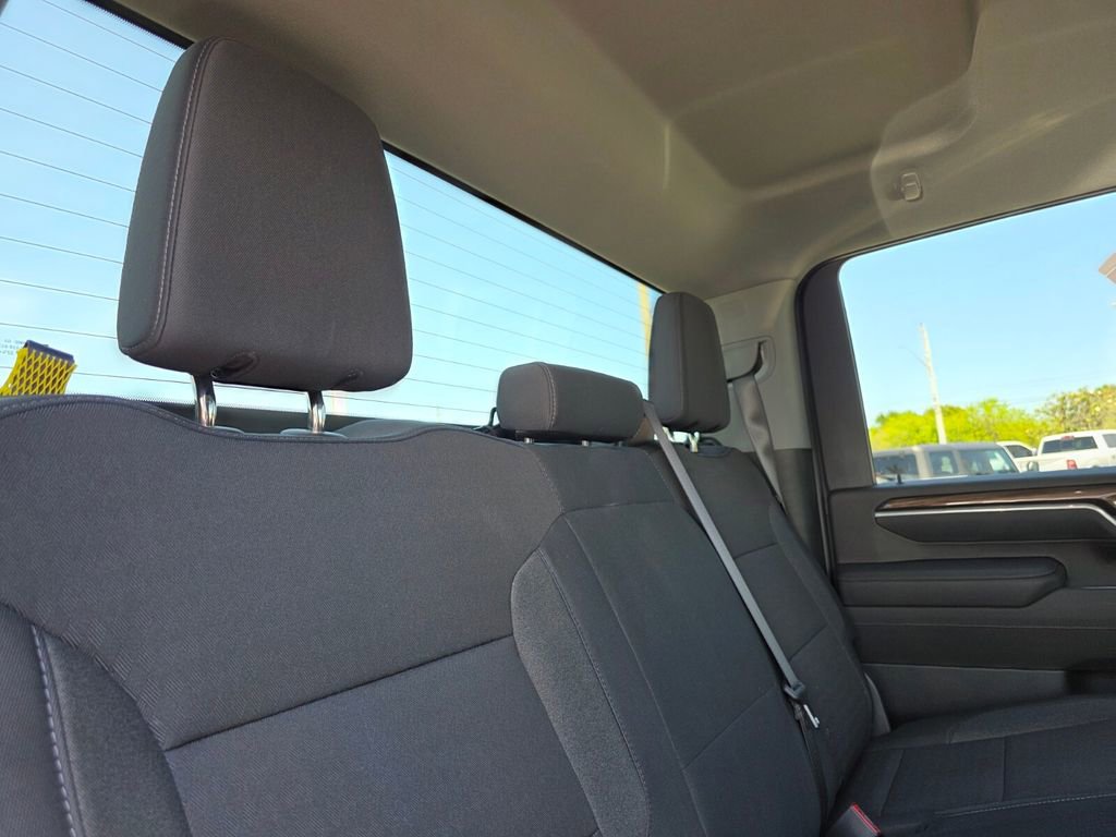 Used 2026 Chevrolet Silverado 2500 LT w/ All Star Edition AWD/4WD image 14