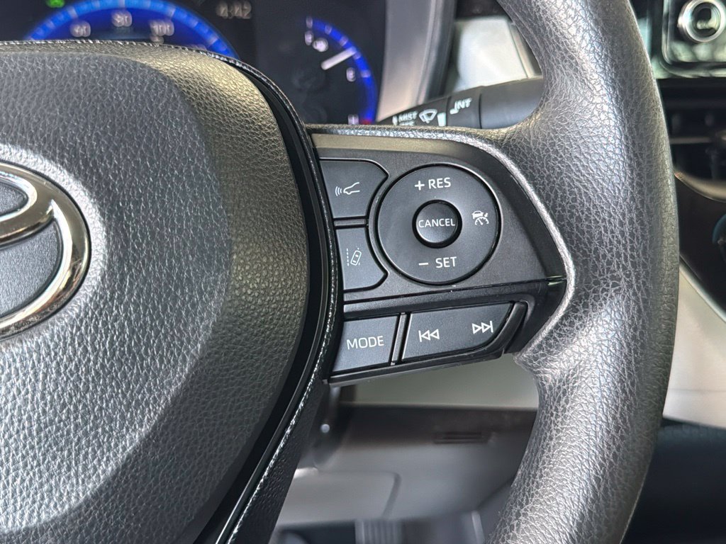 Certified 2021 Toyota Corolla LE FWD image 25