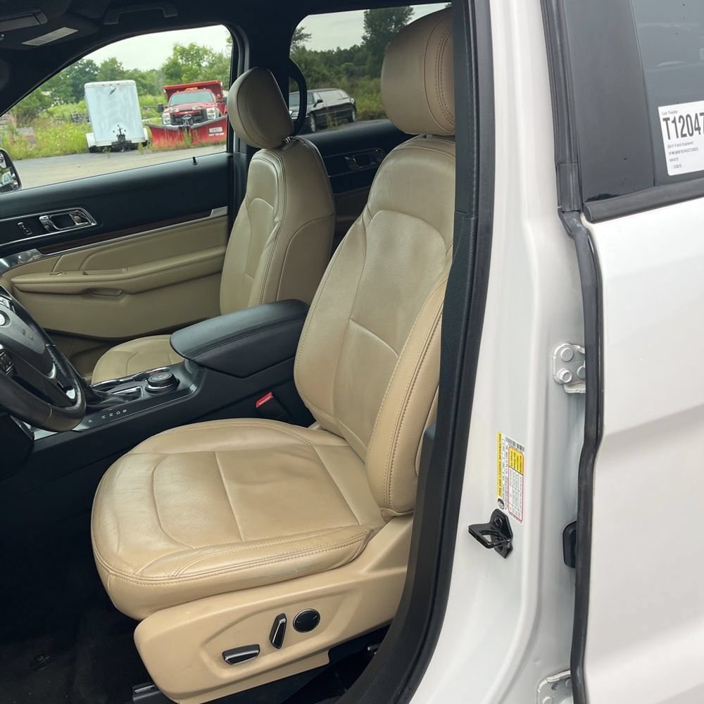 Used 2017 Ford Explorer Limited AWD/4WD image 5