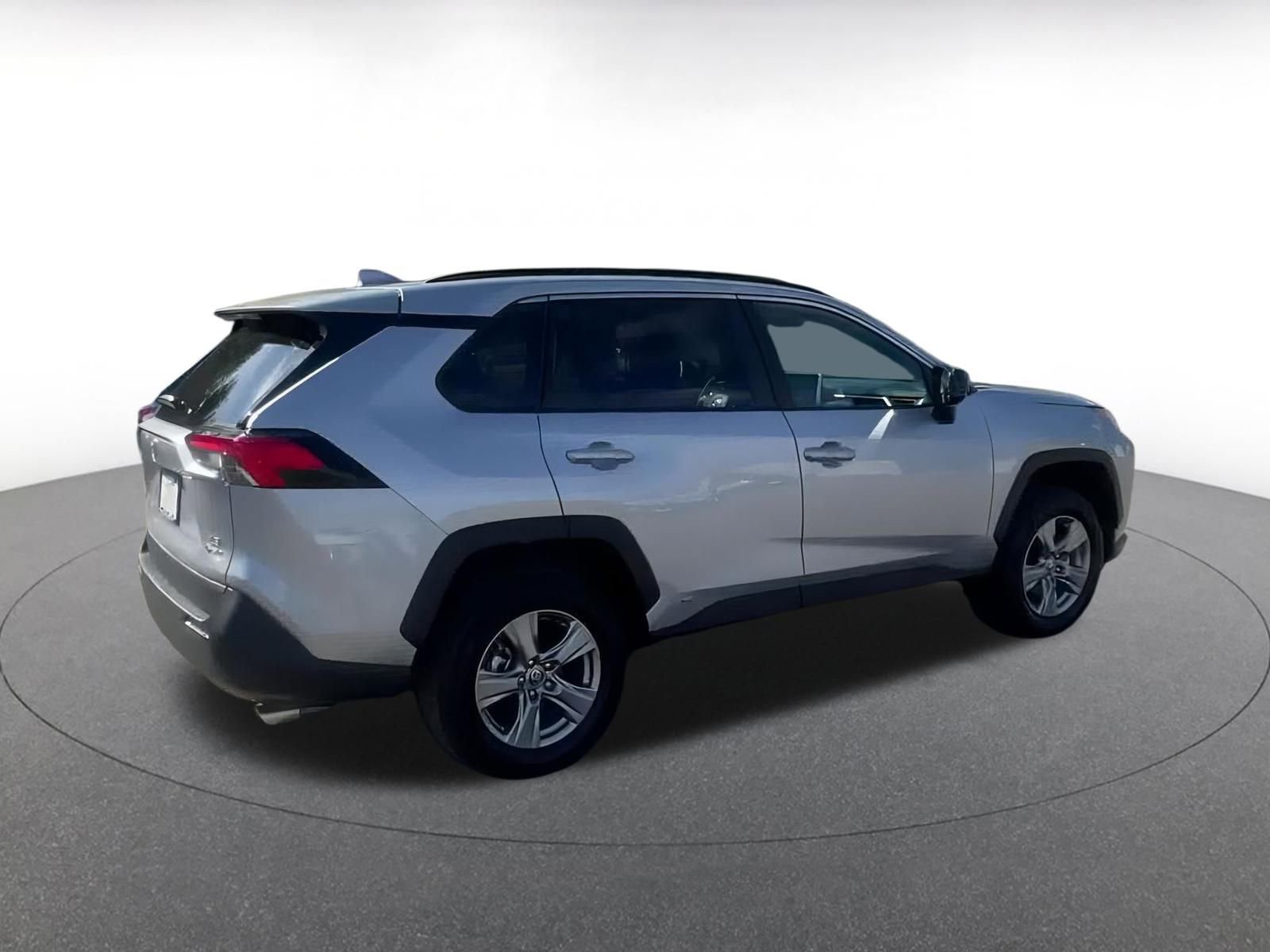 Used 2025 Toyota RAV4 LE image 15