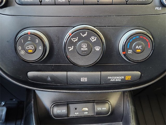 Used 2016 Kia Soul image 16