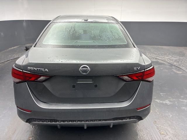 Used 2021 Nissan Sentra SV image 3