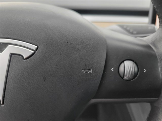 Used 2023 Tesla Model 3 Standard Range image 23