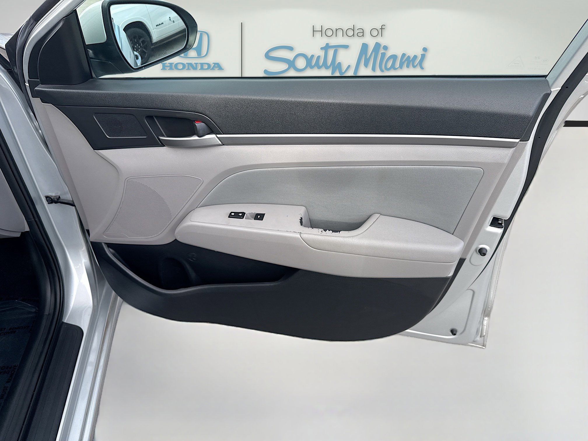 Used 2018 Hyundai Elantra SEL w/ Cargo Package image 32