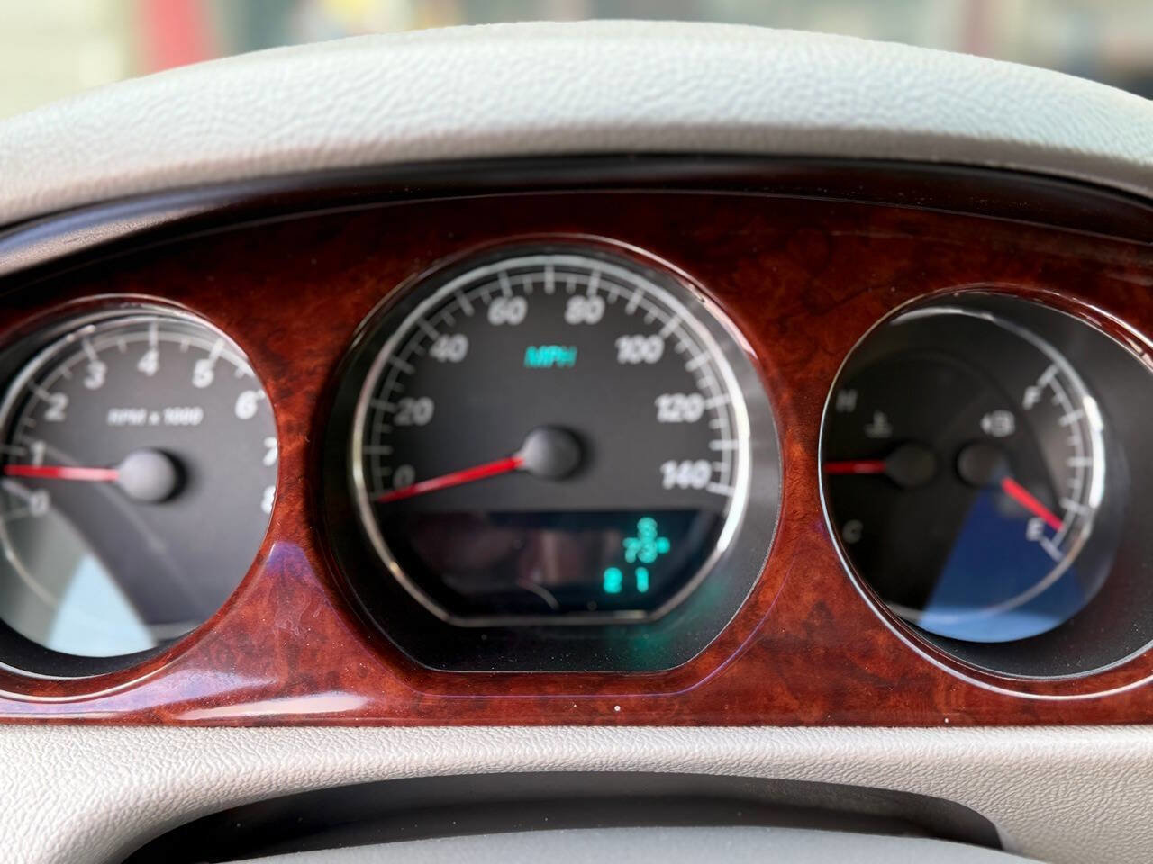 Used 2007 Buick Lucerne CXL w/ Luxury Package image 23