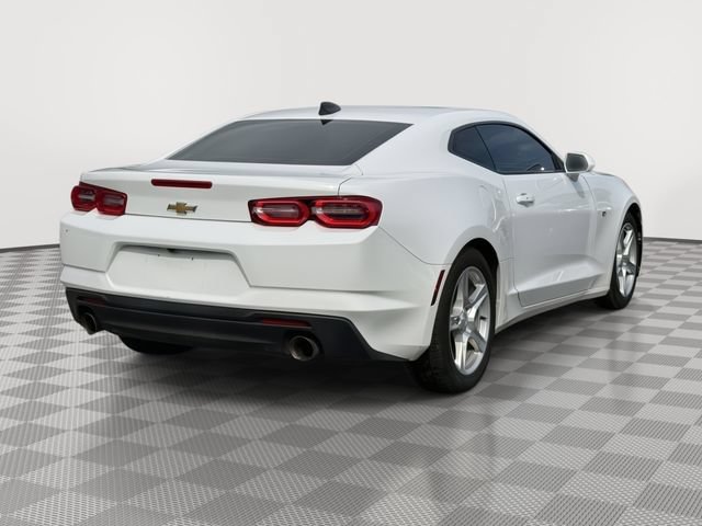 Used 2023 Chevrolet Camaro LT RWD image 6
