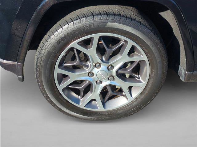 Used 2018 Jeep Grand Cherokee Limited image 26