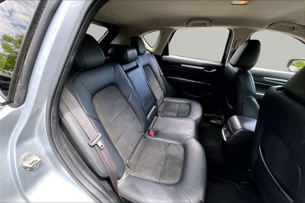 Used 2021 MAZDA CX-5 Touring image 17