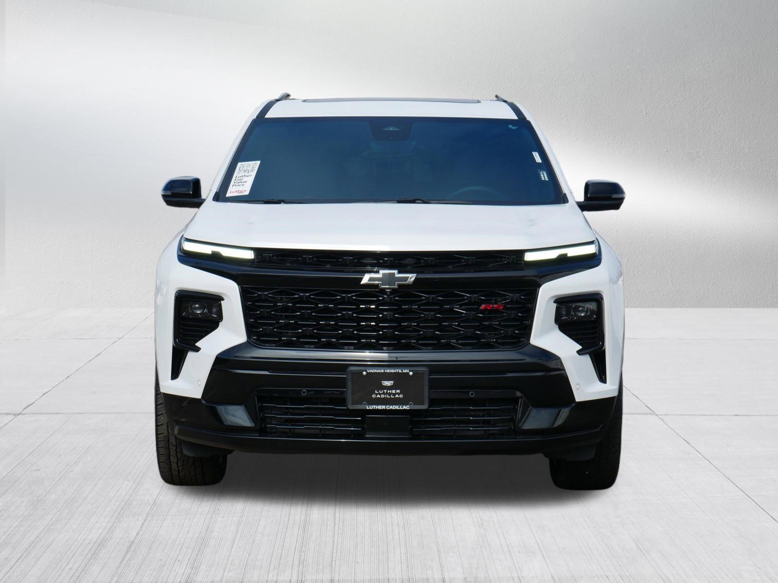 Used 2024 Chevrolet Traverse RS image 2