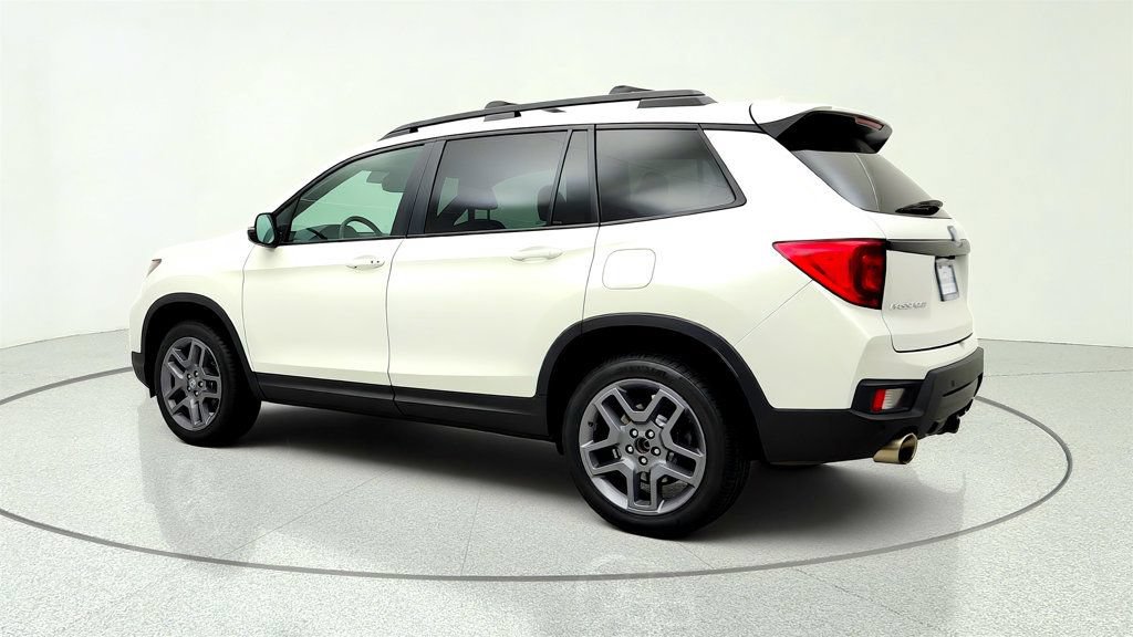 Used 2023 Honda Passport EX-L image 7