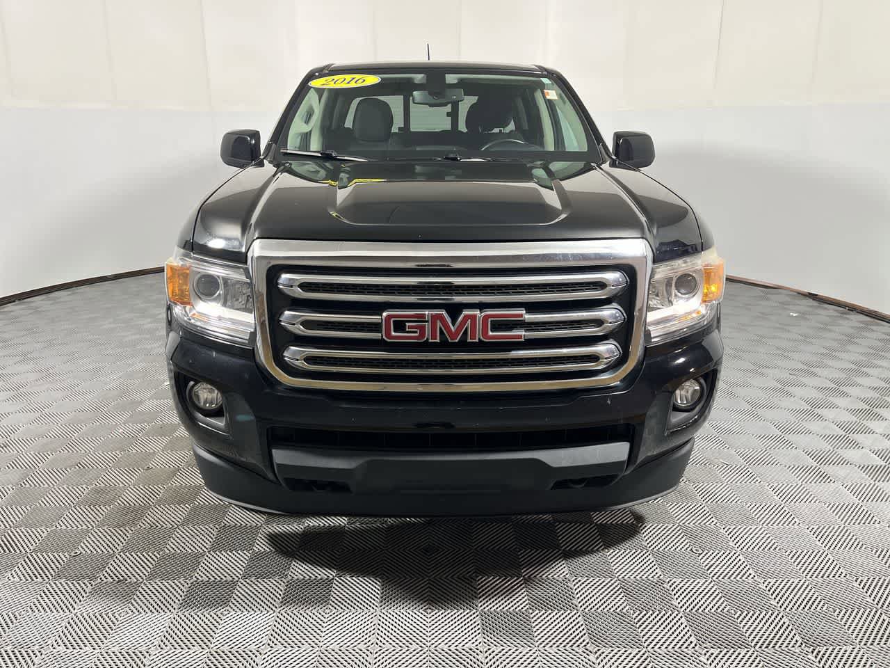 Used 2016 GMC Canyon SLE w/ SLE Convenience Package image 3